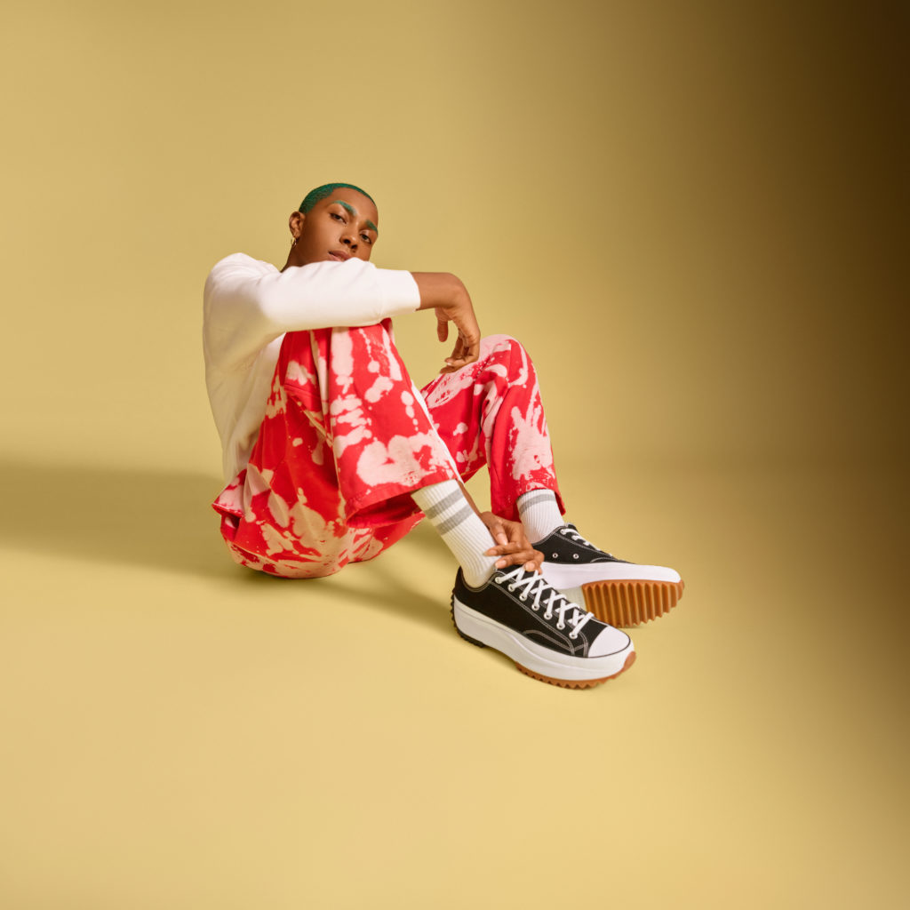 SU21_Converse_StyleSeries_Ameachi_Outfit2_Sitting